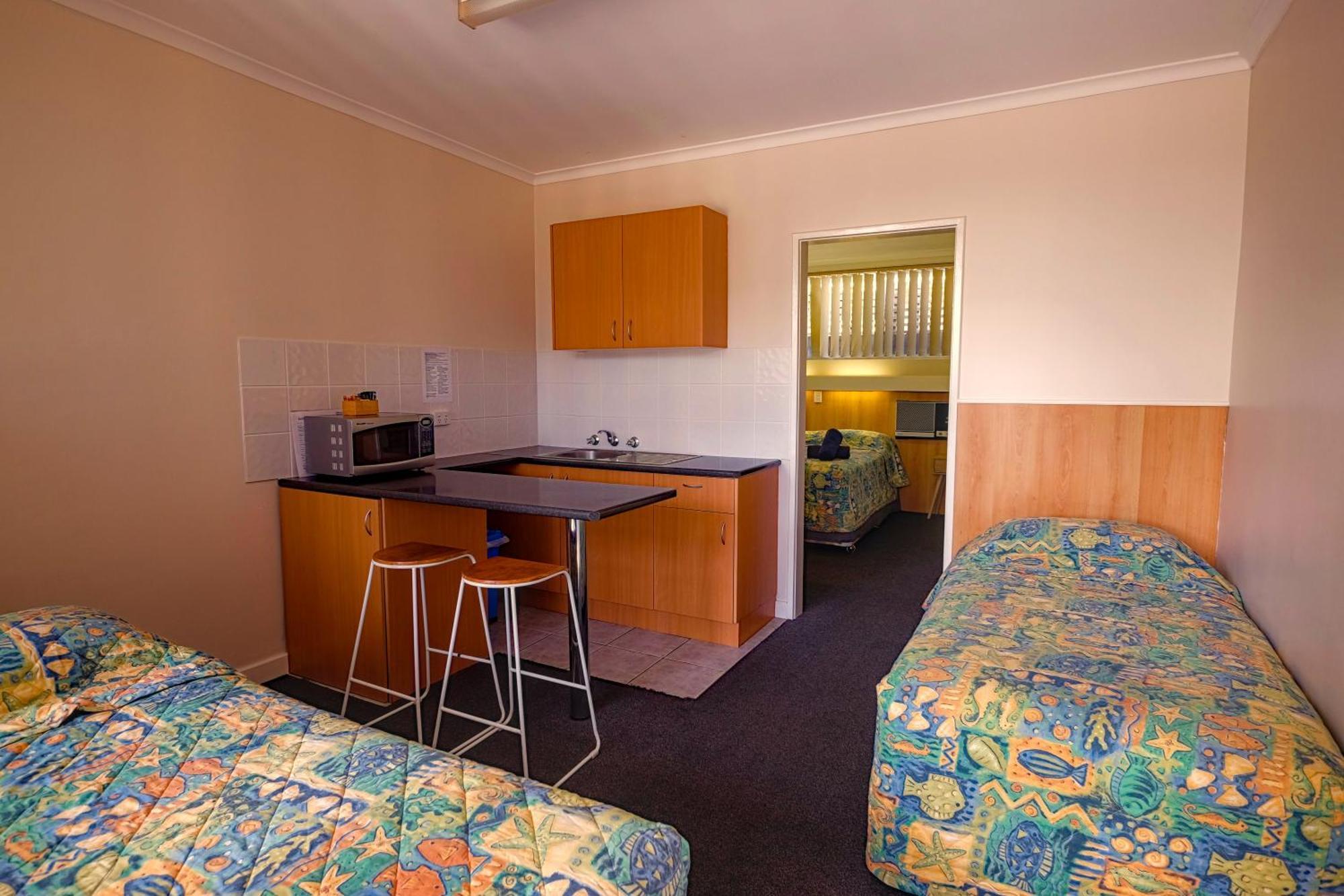 Bamboo Motor Inn Lakes Entrance Kültér fotó