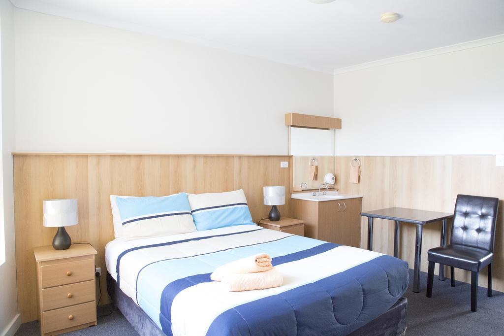 Bamboo Motor Inn Lakes Entrance Kültér fotó