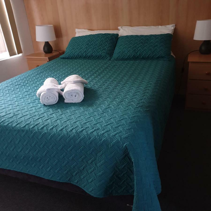 Bamboo Motor Inn Lakes Entrance Kültér fotó